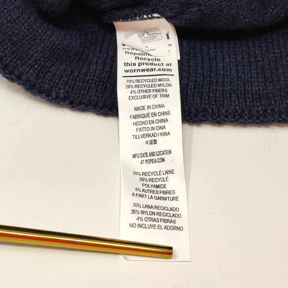 Patagonia Unisex Brodeo Beanie Line Logo Ridge Classic Navy Recycyled Wool NWT - Picture 7 of 8
